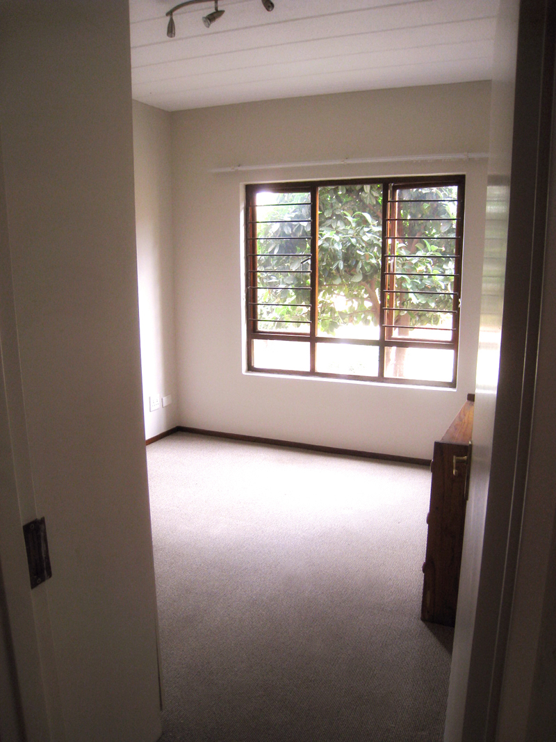 4 Matumi Sands – 2 Bed 1 Bath – Garden Apartment – Pineslopes